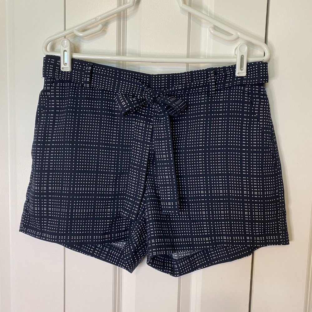 Banana Republic Navy/White Polka Dot Shorts Size 6